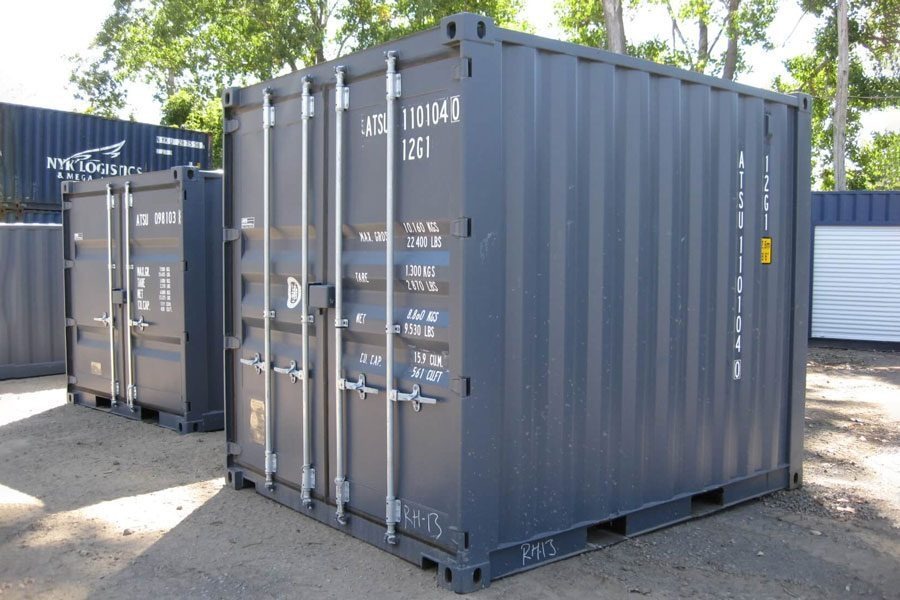 10ft Standard shipping container.jpg