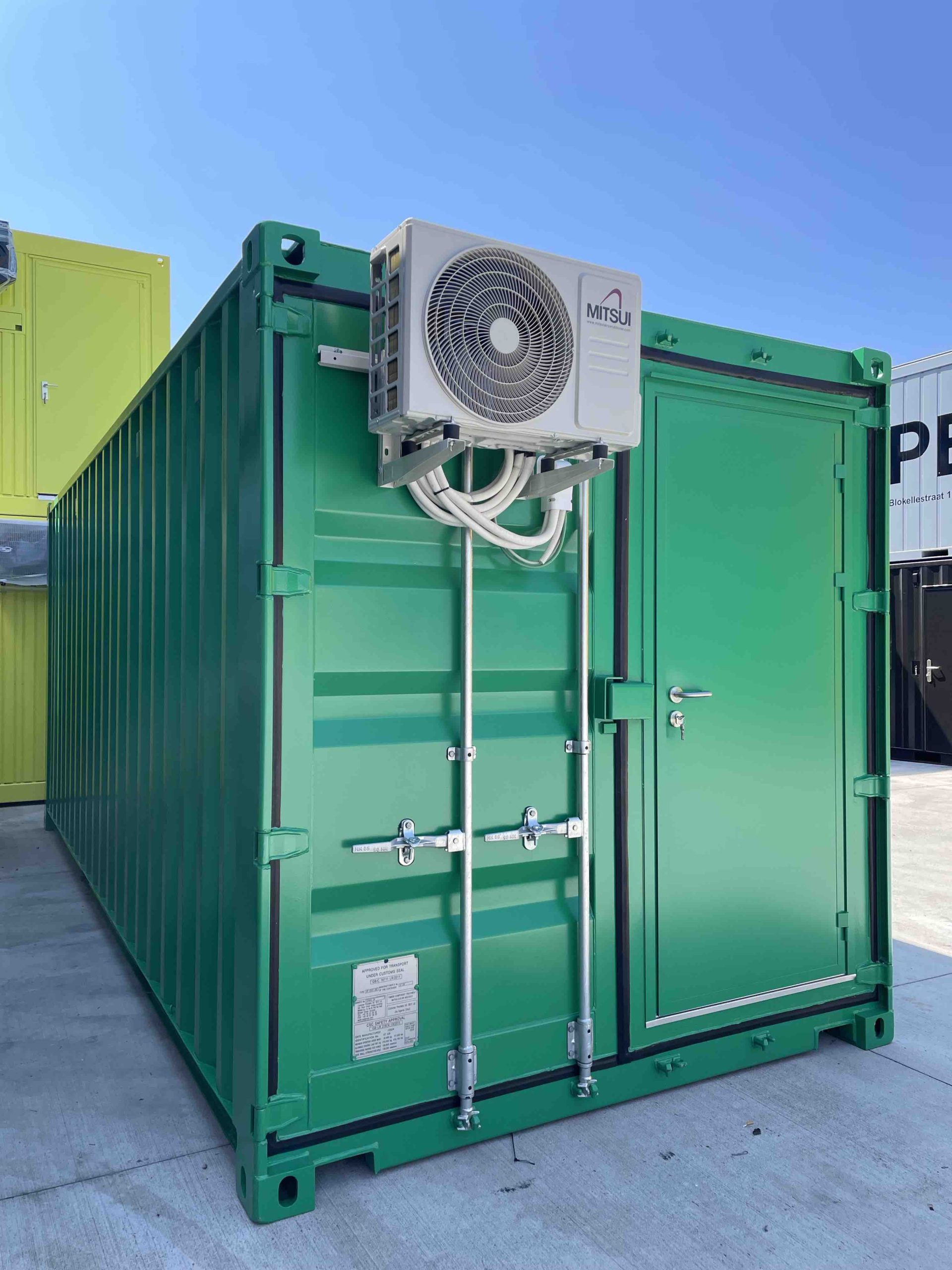 EERSTE REIS 20FT ZEECONTAINER (MET AIRCO) Met loopdeur