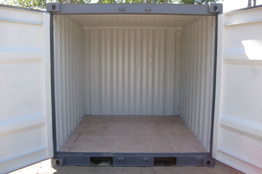 inside 9 shipping container dcee.jpg