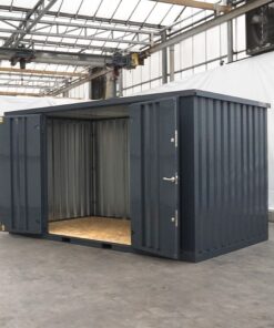 productfoto met achtergrond deur.jpg
